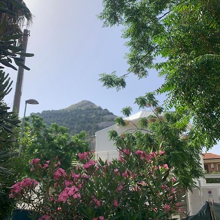 La Dolce Vita Mondello - Villa In Palermo Bagian luar foto
