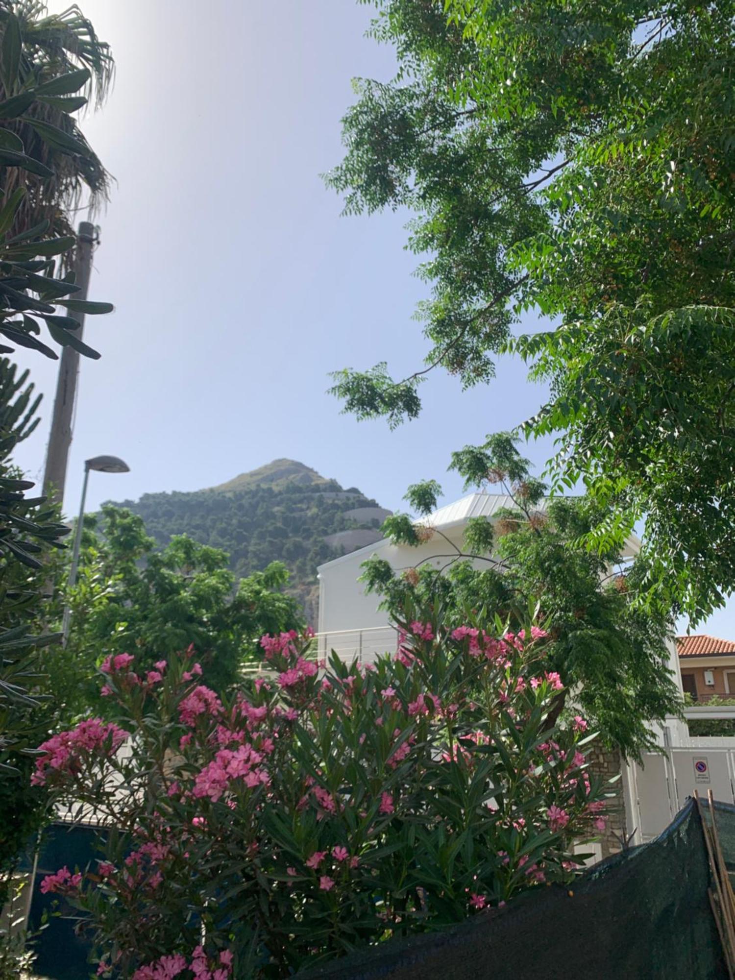 La Dolce Vita Mondello - Villa In Palermo Bagian luar foto